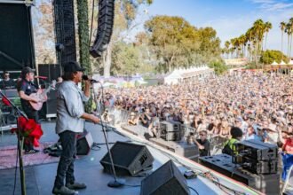Watch Stephen Wilson Jr. Sing ‘Hunger Strike’ With Eddie Vedder