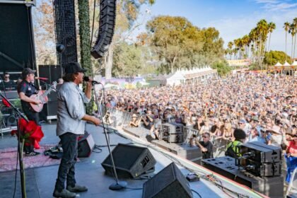 Watch Stephen Wilson Jr. Sing ‘Hunger Strike’ With Eddie Vedder