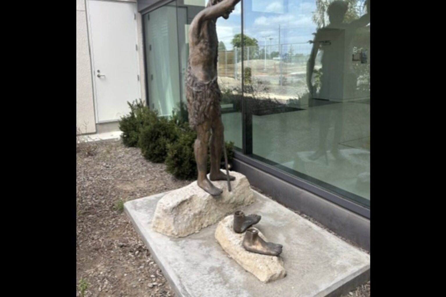Cops race to find stolen $50K bronze Jesus statue before it’s lost forever