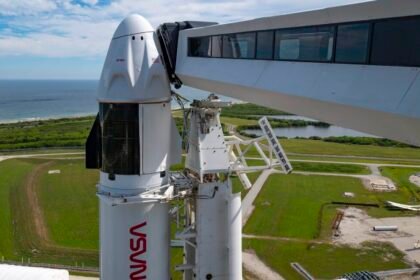 NASA has a Dragon dilemma, and there appear to be no good answers