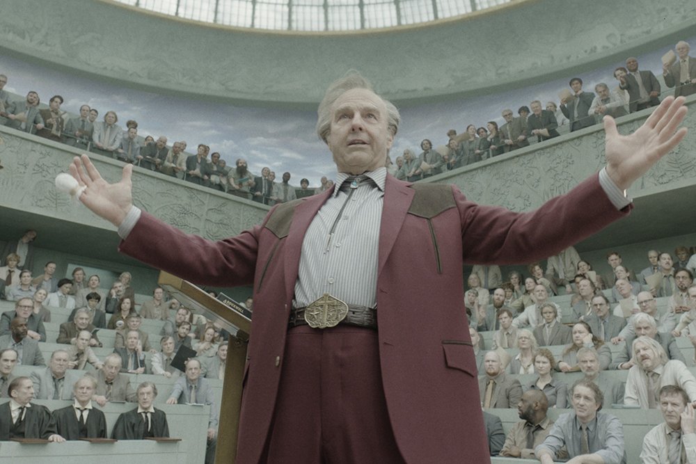 ‘Digger’ Review: As a Texas Oil Tycoon, Tom Cruise Goes Over the Top in Alejandro G. Iñárritu’s Bombastically Self-Important Satire