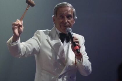 ‘The Mick Jagger of Auctions’ Celebrated in Simon Wallon’s ‘The Hammer’: ‘He’s in the Shadows but Also in the Spotlight’ (EXCLUSIVE)