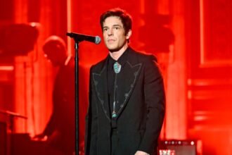 Watch Brandon Flowers Showcase ‘An American Dream’ on ‘Fallon’