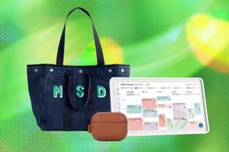 Best Gifts for Mom (2026): E-Readers, Digital Wall Calendar, Smart Bird Feeders