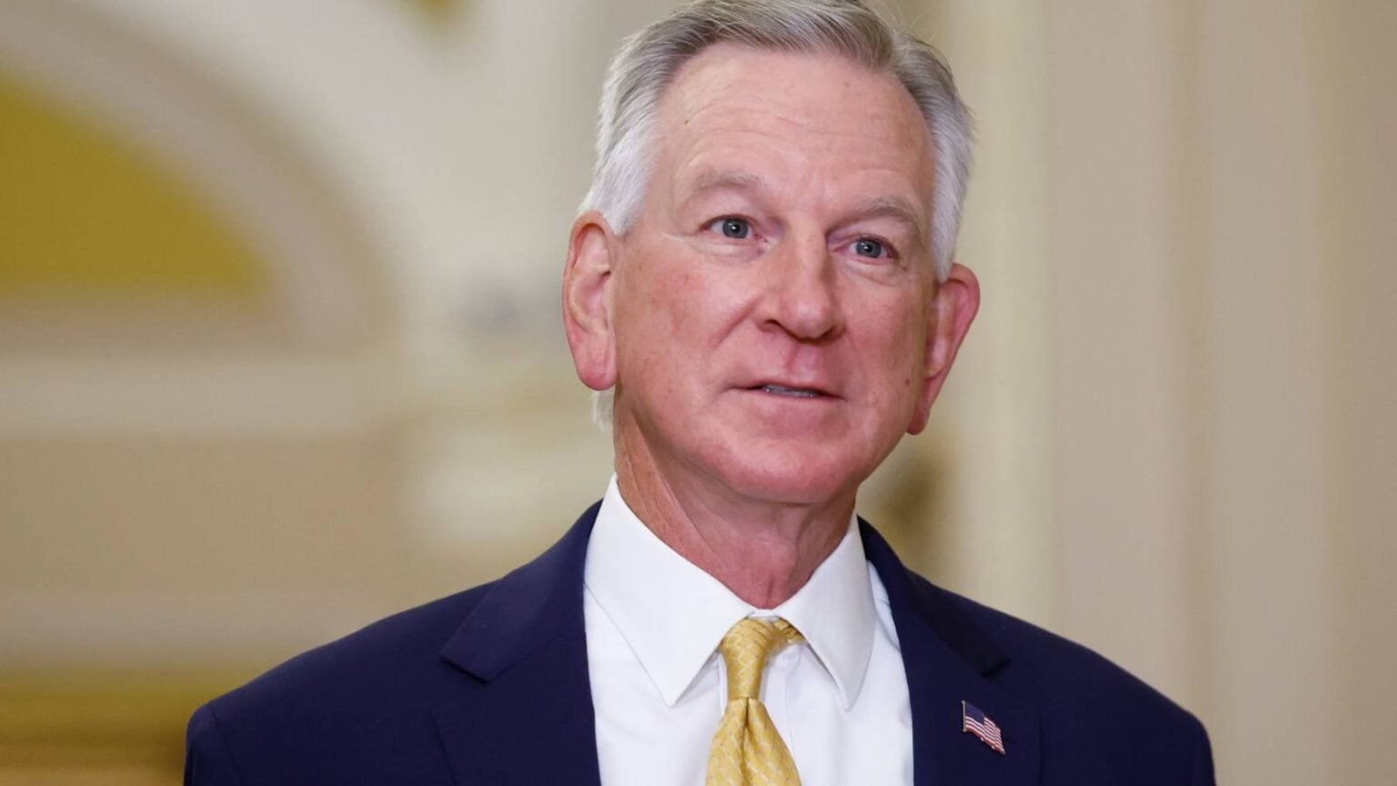 GOP Senator Ahead of Midterms: Furry Airline Pilots Are ‘Terrifying’