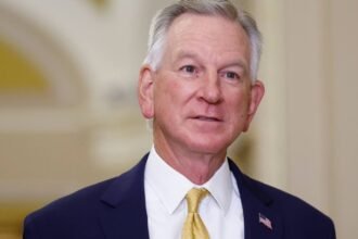 GOP Senator Ahead of Midterms: Furry Airline Pilots Are ‘Terrifying’