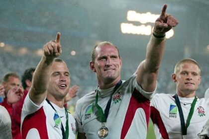 Ex-England captain Dallaglio to sell World Cup winner's medal