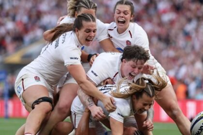 England's Harrison scores last-gasp try to beat Black Ferns