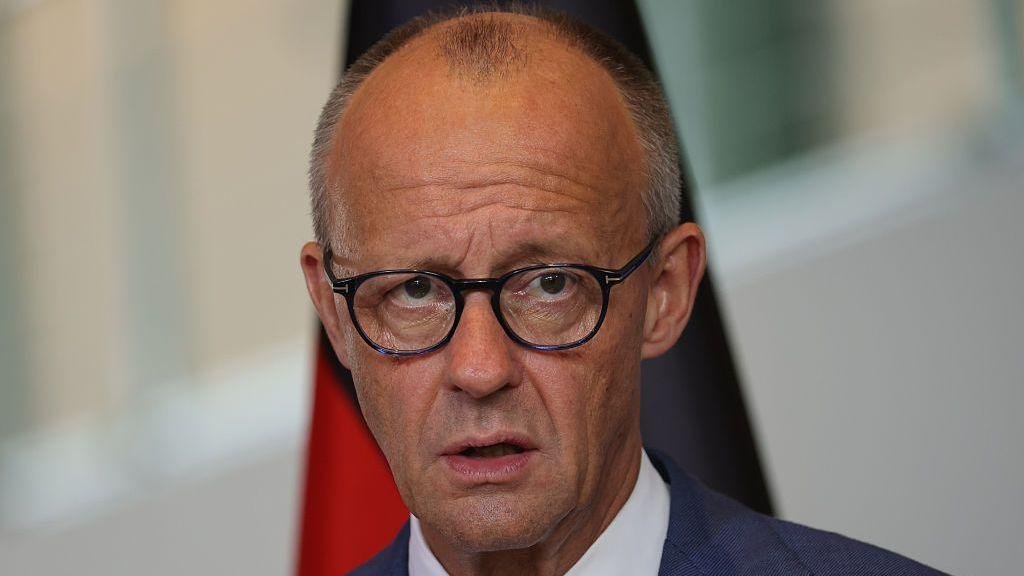 German elections under way which could decide fate of Chancellor Merz