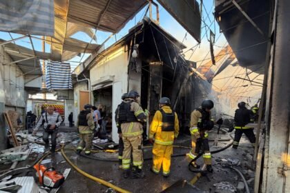 At least 10 people killed in Russian and Ukrainian attacks
