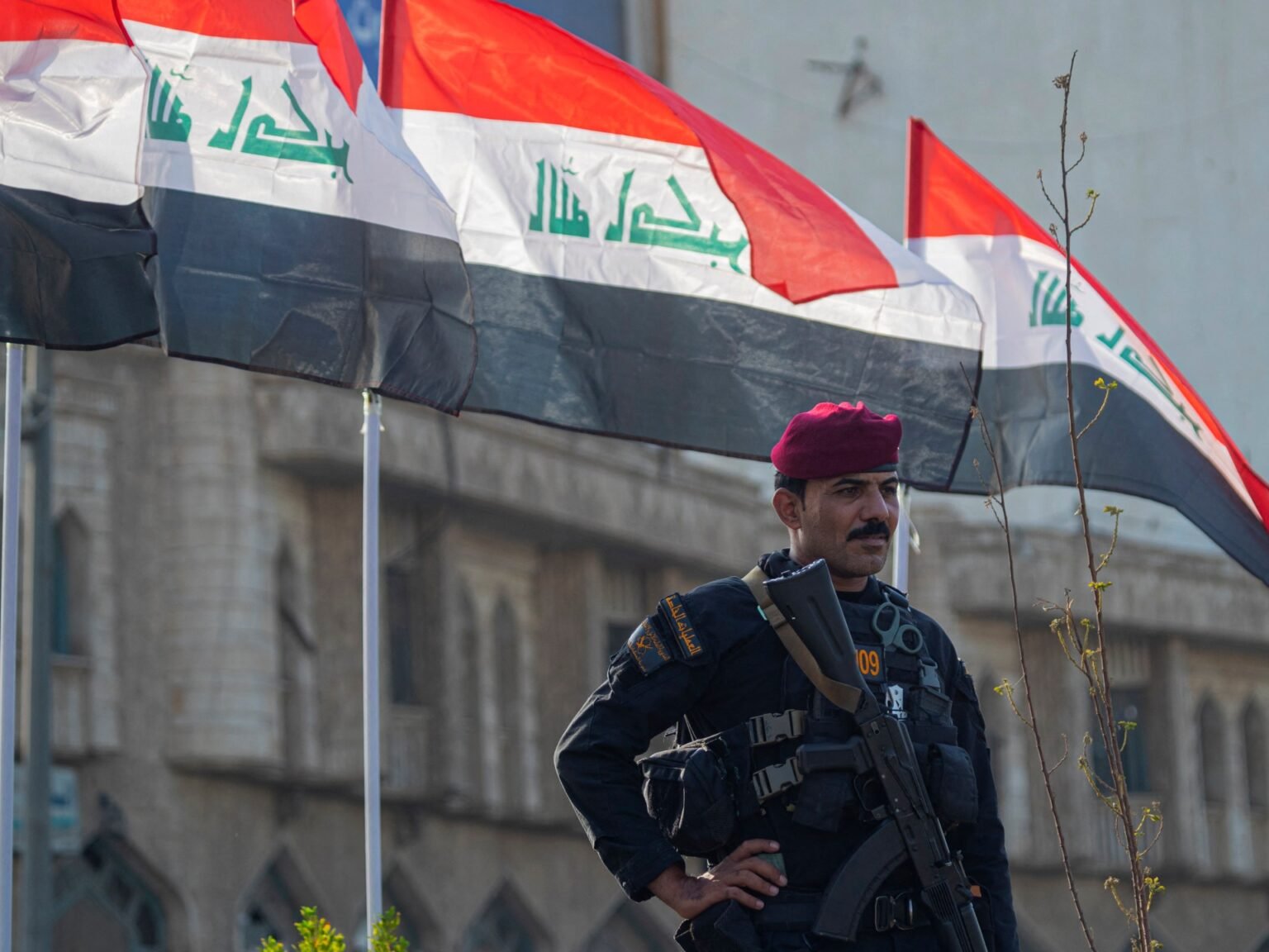 Iraq begins high-stakes security balancing act as US troops withdraw
