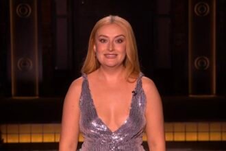 Amelia Dimoldenberg Jokes About Why ‘Chicken Shop Date’ Is Ending in ‘SNL U.K.’ Monologue: ‘Celebrities Weren’t Coming on to Date Me. They Were Coming on to Promote Their Work!’