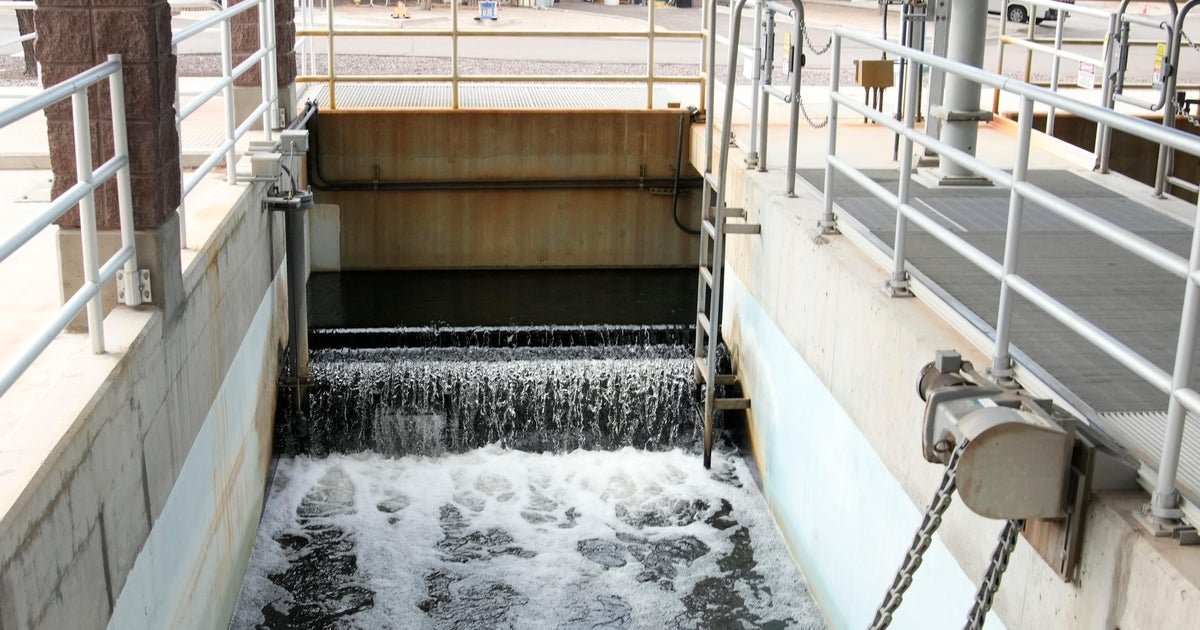 Election year "poop water" claims lead wealthy suburb to drop recycling plan