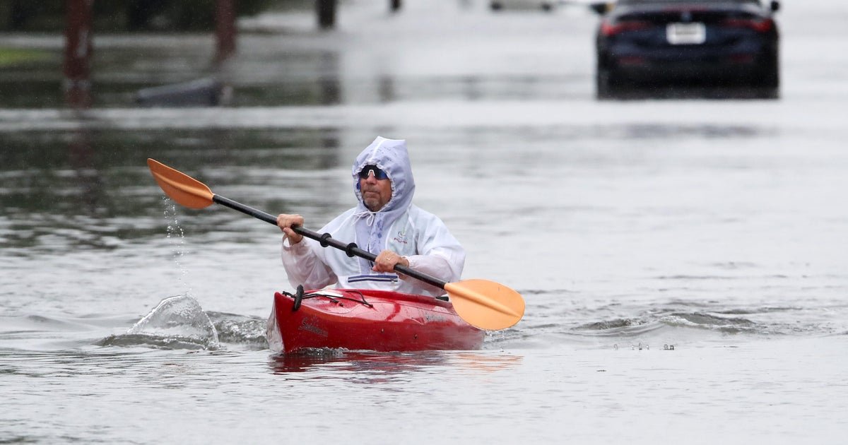 Nor'easter drenches East Coast, bringing deadly winds, flooding