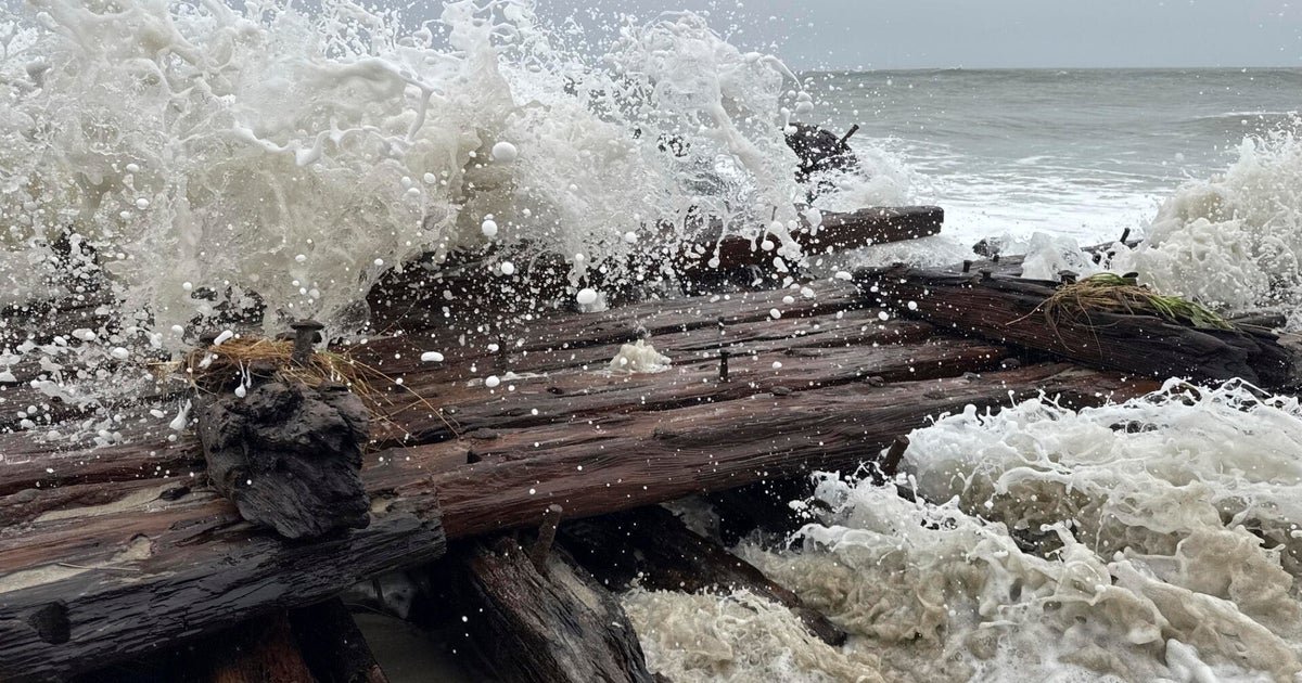 Possible 1884 shipwreck exposed by nor'easter on Nantucket