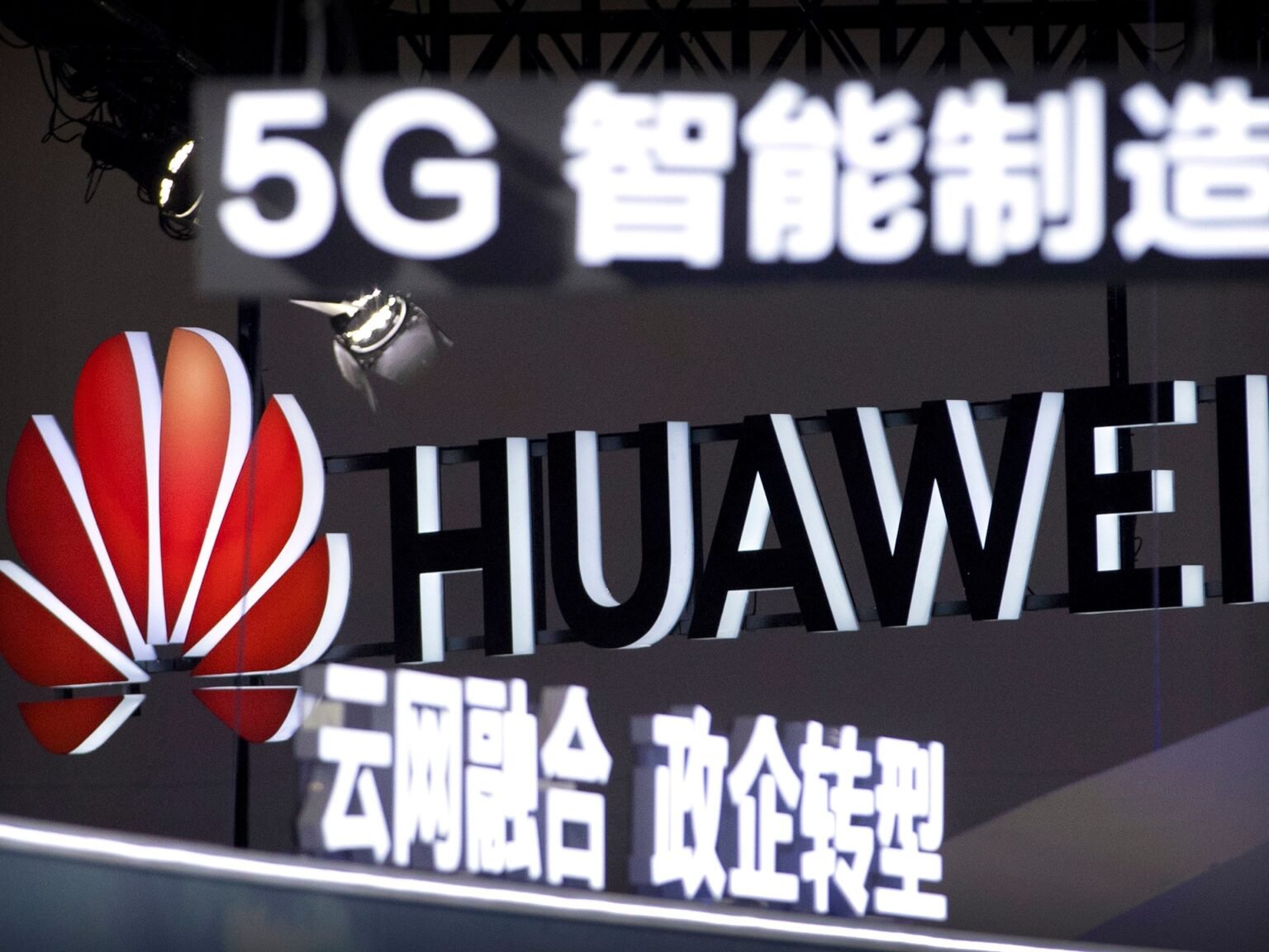Why have US prosecutors labelled China’s Huawei a criminal enterprise?