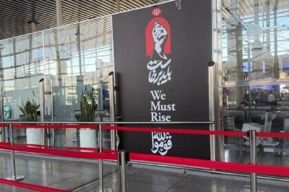 US aviation sanctions disrupt Iran flights, push travellers overland