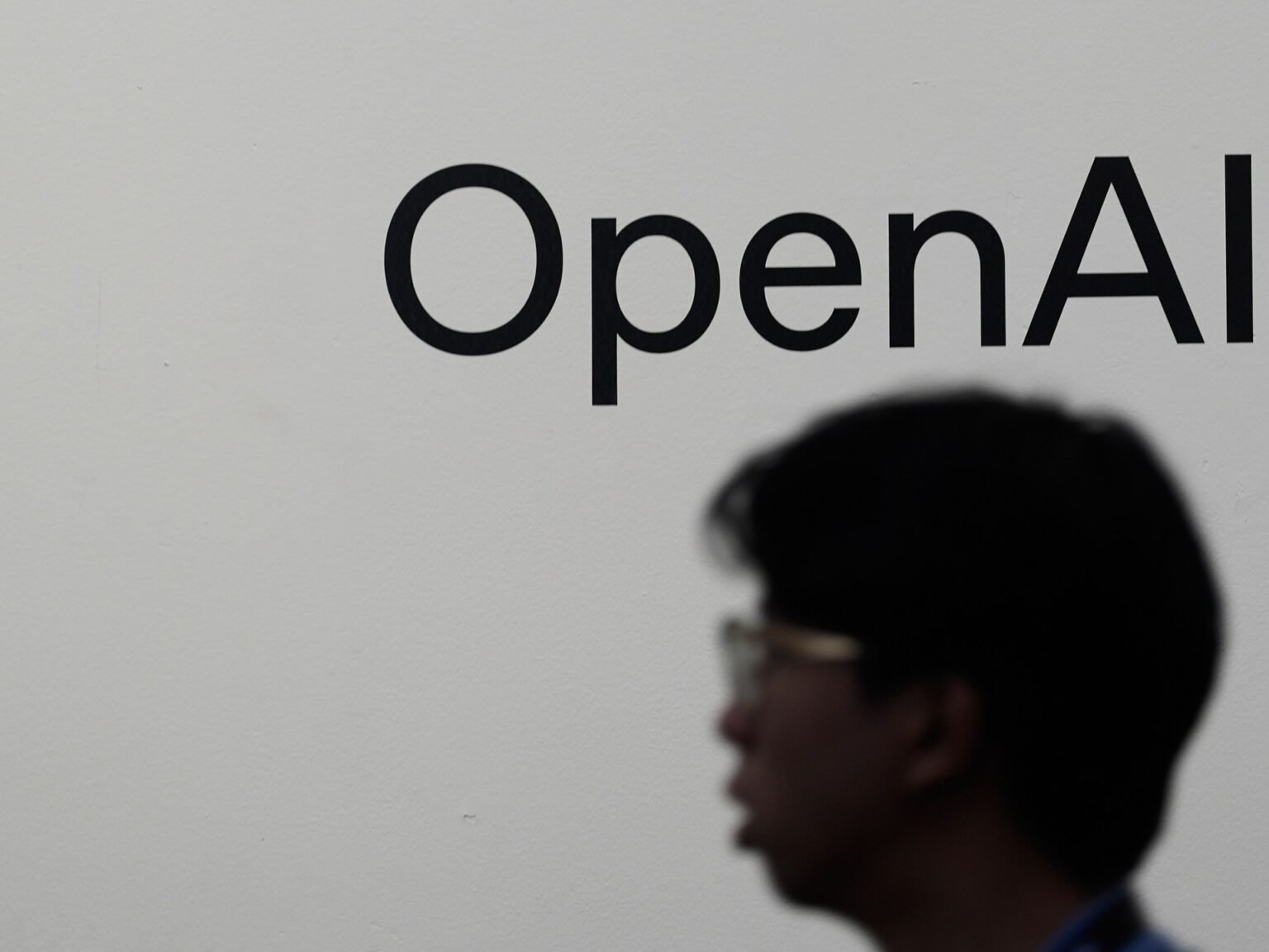 US regulator launches probe into AI companies
