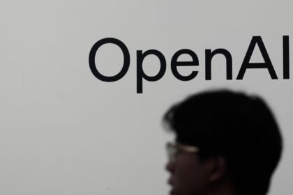 US regulator launches probe into AI companies