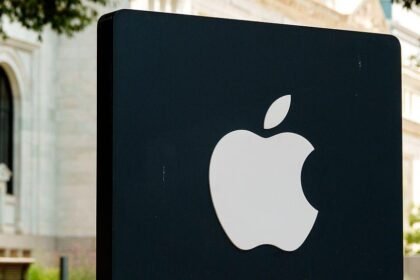 Apple ordered to pay $5.7bn after losing vibration tech patent suit