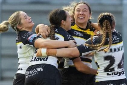 York hold off Leeds to reach Grand Final