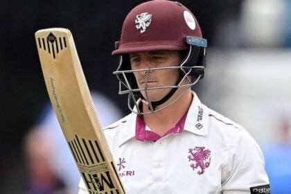 Somerset title hopes fade after defeat by Yorkshire