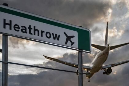 Heathrow Airport warns third runway could be delayed by four years