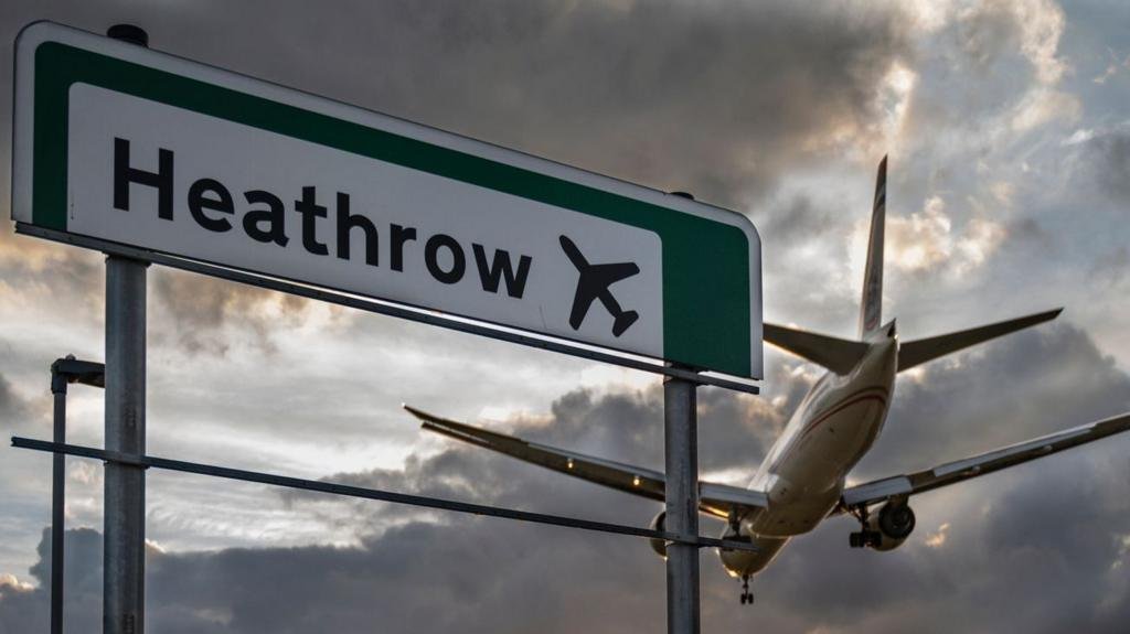 Heathrow Airport's third runway may be delayed to 2039