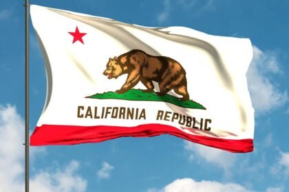 California passes local journalism lifeline bill amid "catastrophic collapse"