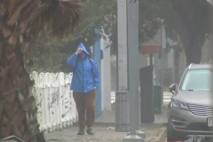East Coast faces threat of powerful winds, flooding as Nor'easter builds