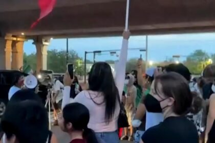 Eye Opener: Protests erupt in Austin after ICE shooting