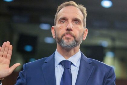 Jack Smith doubles down, testifies that Trump committed crimes