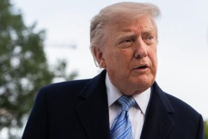 Judge blocks Trump's ban of some journalists from White House for now