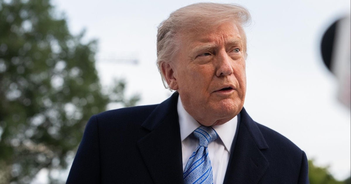 Judge blocks Trump's ban of some journalists from White House for now