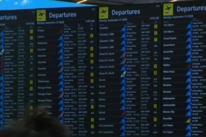 Massive East Coast air travel disruption caused by accidentally cut fiber line, Duffy says