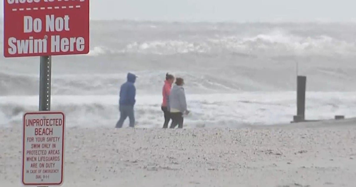 Nor'easter threatens East Coast with wind and rain