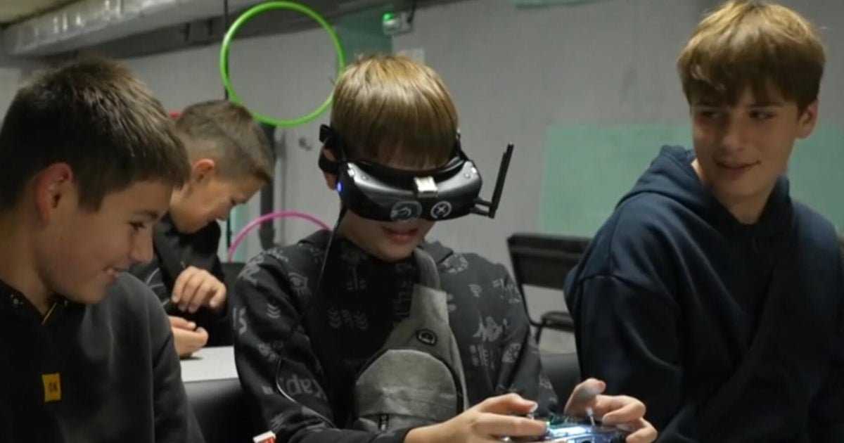 Ukraine school is teaching kids how to fly drones