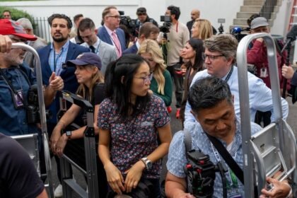 White House denies access to some news outlets despite judge's order on ban