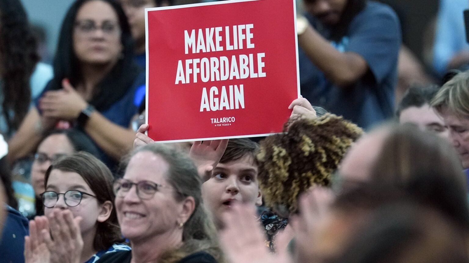 ‘Sense of Nervousness’: Can Dems Turn Trump’s Unpopularity Into Midterm Success?