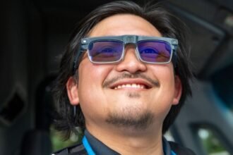 Amazon’s delivery driver smart glasses will reportedly take photos ‘almost constantly’