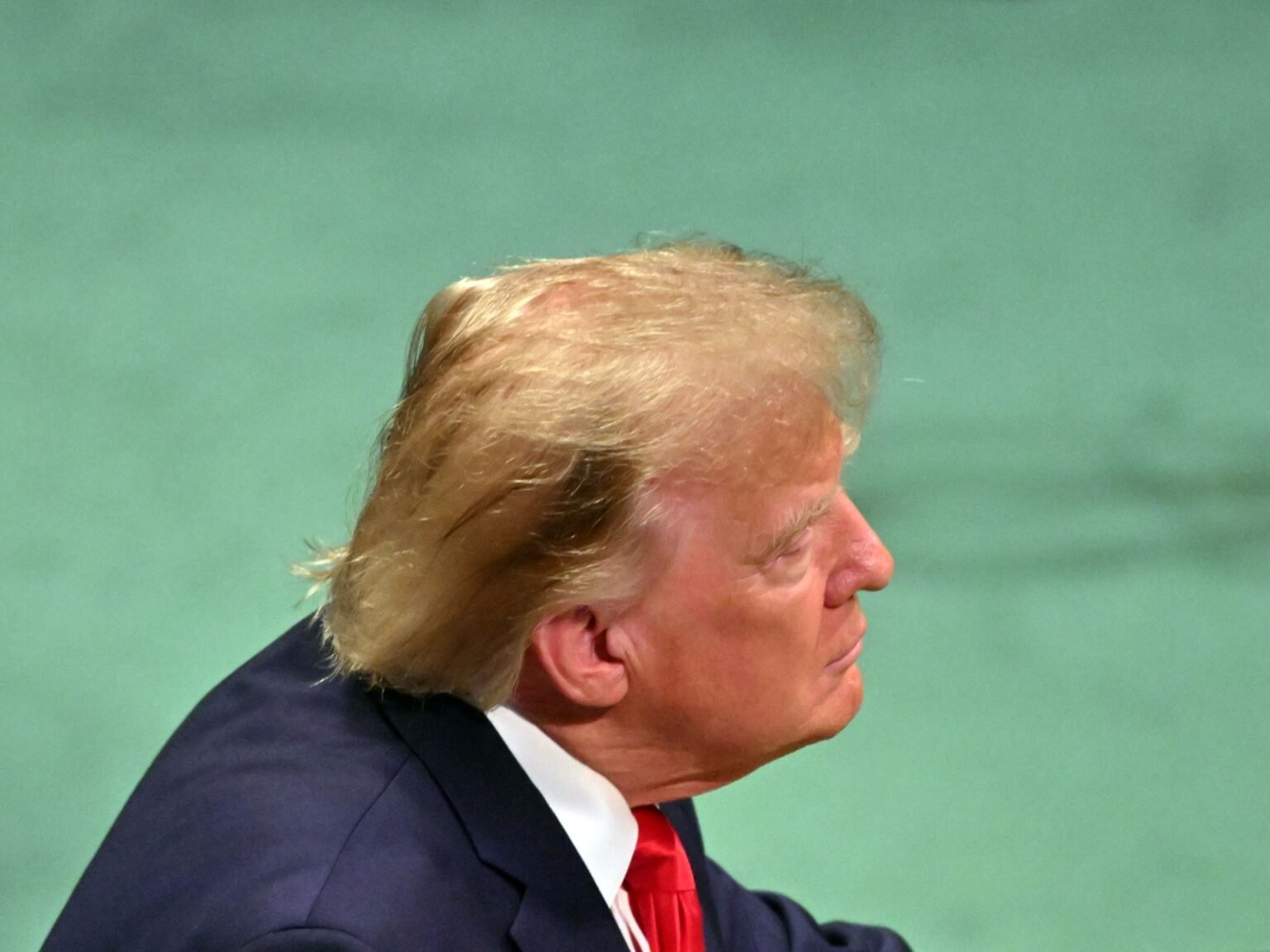 Trump says US officials met for three hours with Iranian delegation