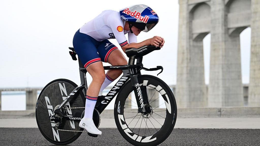 Wales' Backstedt wins world time-trial silver
