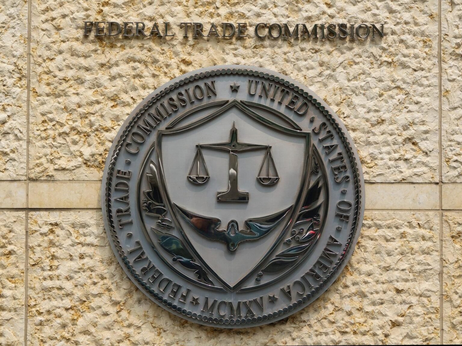 FTC opens probe into safety of AI, including Anthropic and Open AI: Source
