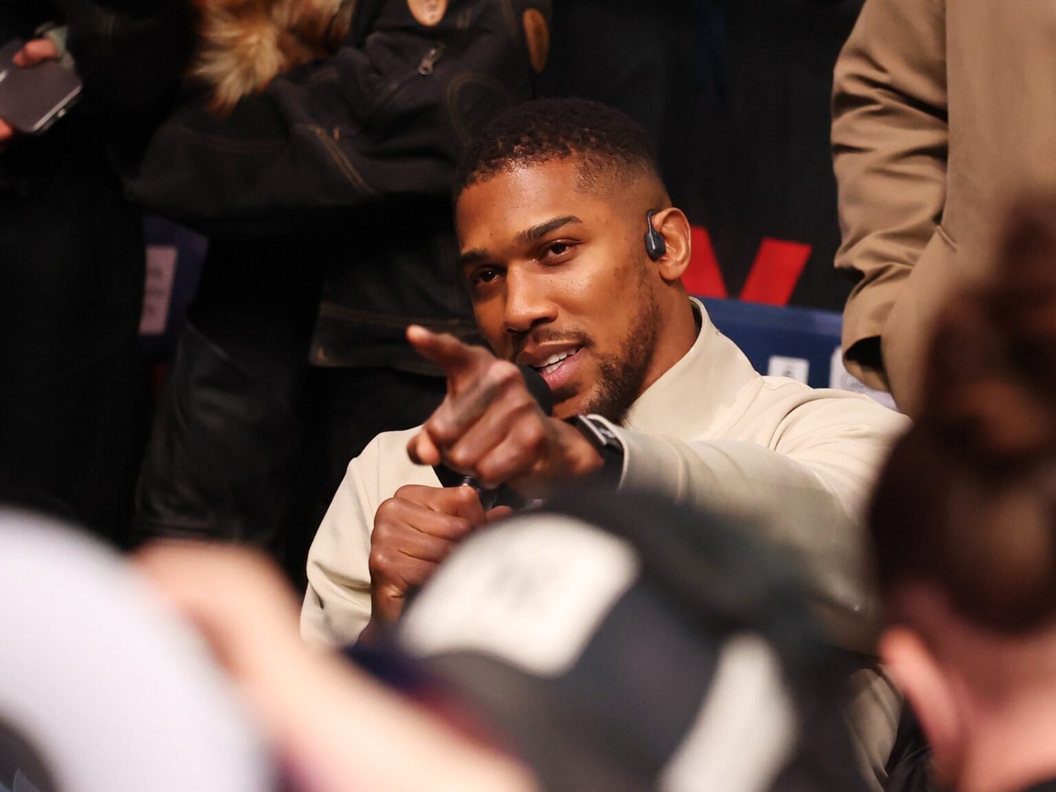 Tyson Fury to face British rival Anthony Joshua in Cardiff on December 11