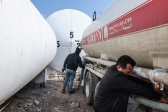 Iran war squeezes Iraq’s economy as oil revenues fall and prices rise