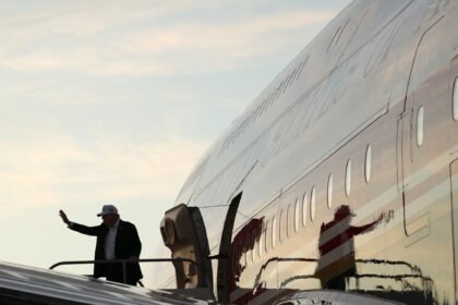 White House bars CNN from Air Force One for Trump’s upcoming trip