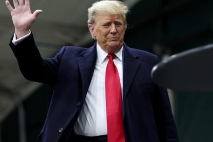 Judge dismisses Trump's 2024 lawsuit against Iowa newspaper over poll results