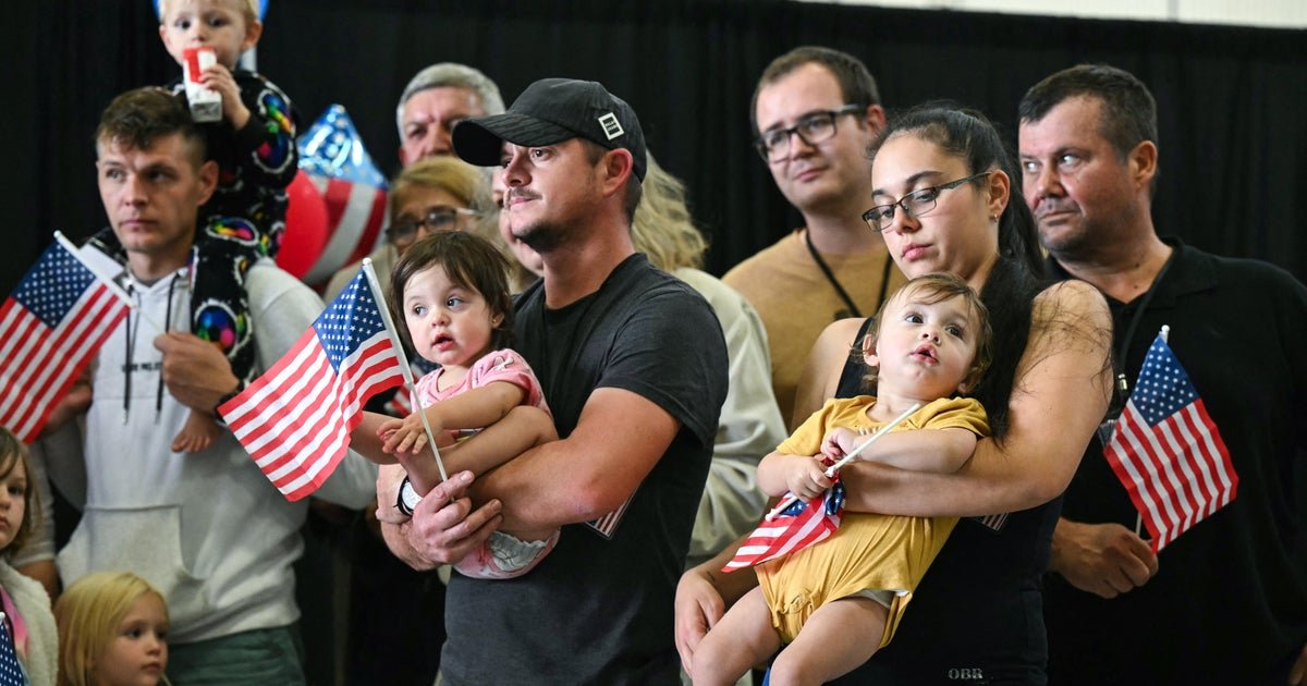 U.S. to welcome up to 17,500 more White South Africans as refugees