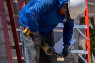 New bill would lower Social Security retirement age for some workers