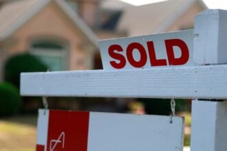 Mortgage rates top 7% for the first time since May 2024, MBA says